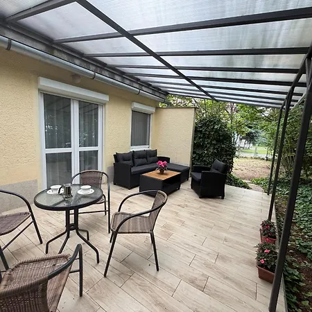 Hugo Lak Appartement Zamárdi